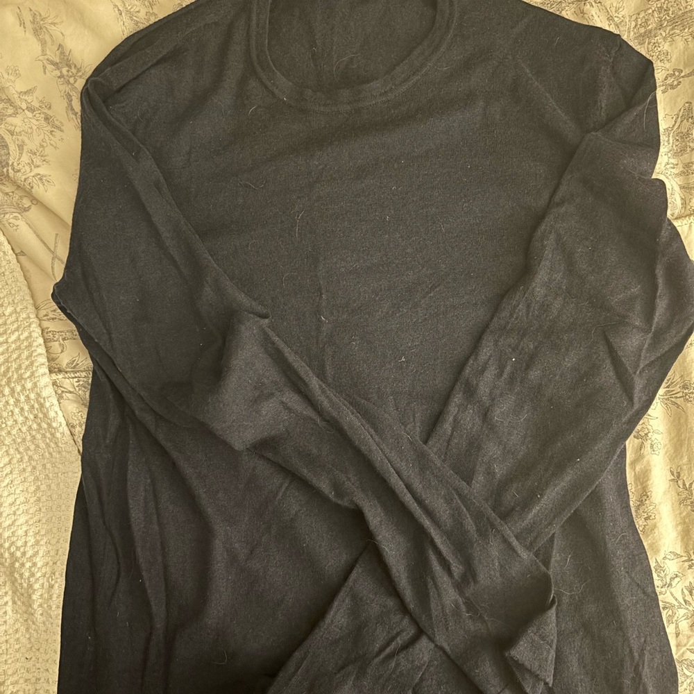 Theory Navy 70% Cashmere 30% Silk Long Sleeve Shirt